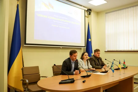 В Киеве прошло мероприятие для студентов, посвящённое украинско-азербайджанским дипотношениям