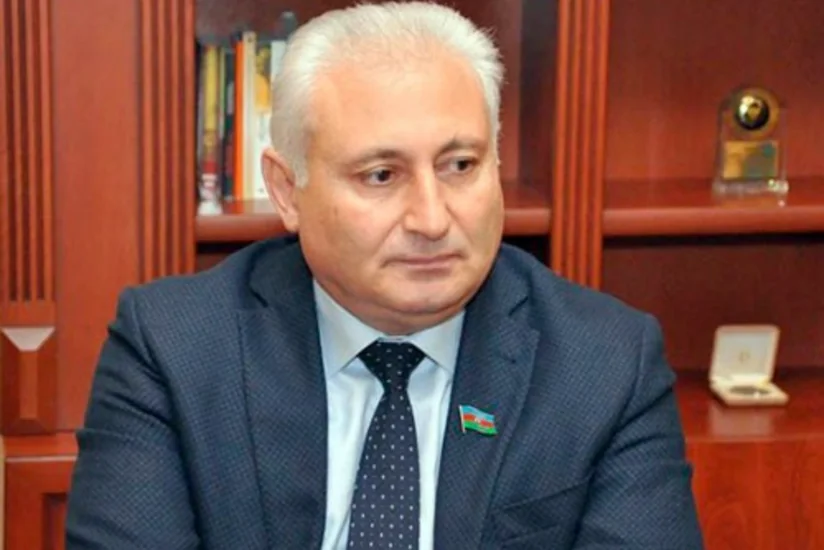 Deputat: “Sosial şəbəkə istifadəçilərinin fəaliyyəti qanunla tənzimlənməlidir”