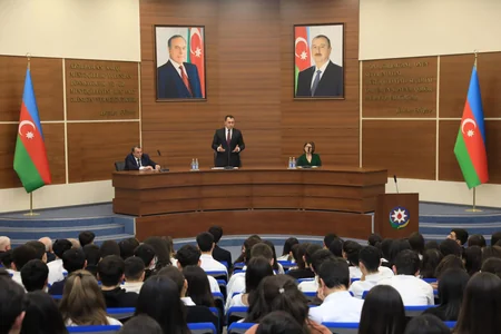 Nizami rayonunda Azərbaycan Gəncləri Gününə həsr olunan konfrans keçirilib