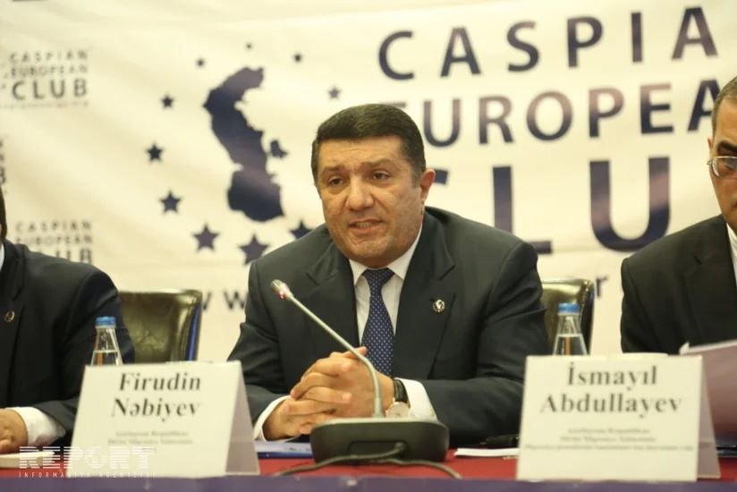 DMX rəisi: “İxtisara düşmüş Azərbaycan vətəndaşlarının yerinə əcnəbiləri təyin etmək olmaz”