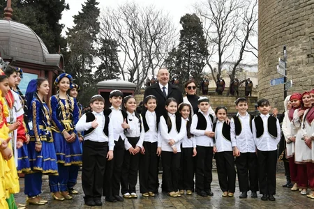 Prezident İlham Əliyev Novruz bayramı münasibətilə ümumxalq şənliyində iştirak edib - YENİLƏNİB-3