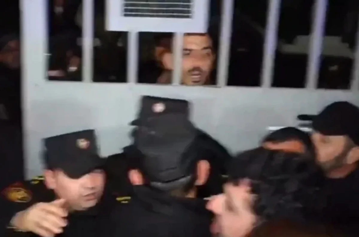 İrəvanda Azərbaycandan qayıdan hərbçilərin yaxınları ilə polislər arasında dava olub
