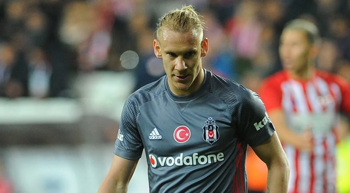 “Beşiktaş”ın futbolçusu Xorvatiyada donuz ferması açıb