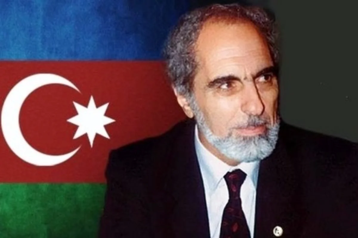Bu gün Əbülfəz Elçibəyin anadan olmasından 80 il ötür