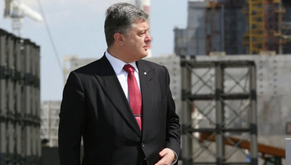 Порошенко: после Минска-2 на Украине установилось псевдоперемирие