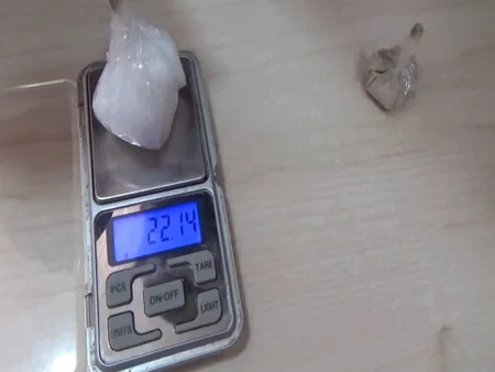 Binəqədidə onlayn yolla heroin və metamfetamin satan narkotacirlər saxlanılıb