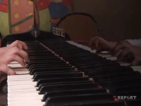 Salyanda 10 yaşlı pianoçu qızın solo konserti keçirilib - FOTO