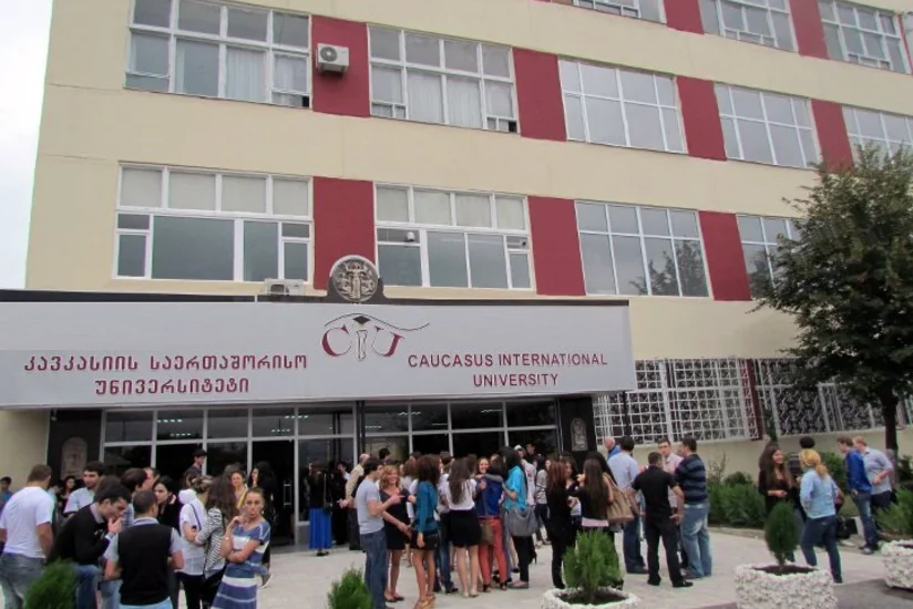 Gürcüstanın ali məktəbi Azərbaycan vətəndaşlarına saxta diplom verilməsini təkzib edib