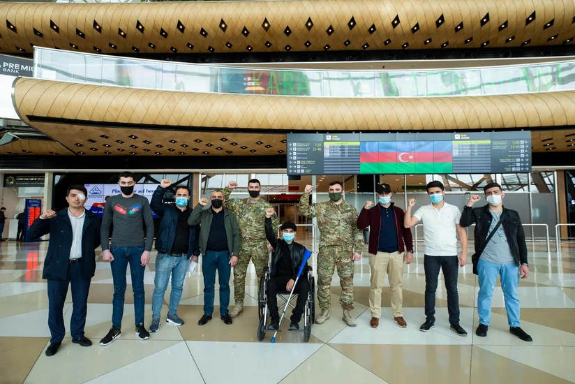 Daha 12 qazimiz Türkiyəyə göndərildi