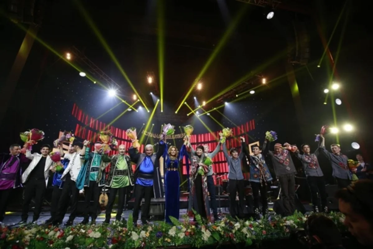 Cəngi estrada-folklor ansamblı Qazaxıstanda çıxış edib