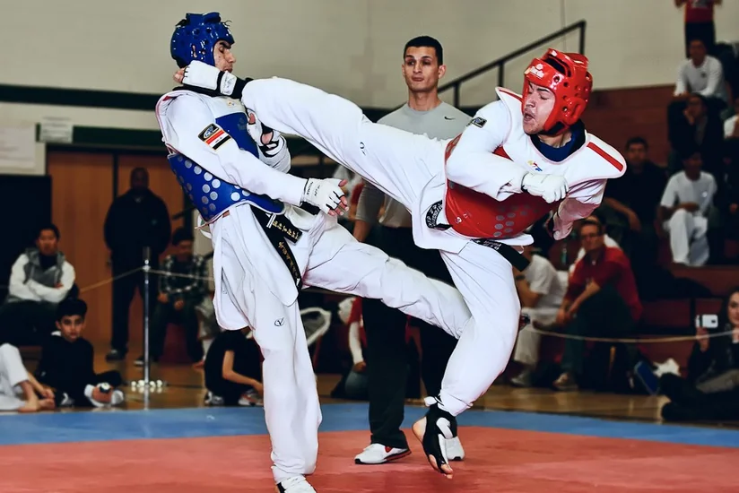 Taekvondo üzrə dünya çempionatında Azərbaycan millisi ilk medalı təmin edib