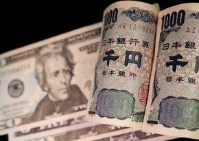 Dollar strengthens against yen ahead of Fed chief's speech
