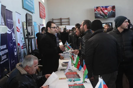 Nazir Nardarana gedib, qəsəbə sakinlərinə iş təklif olunub