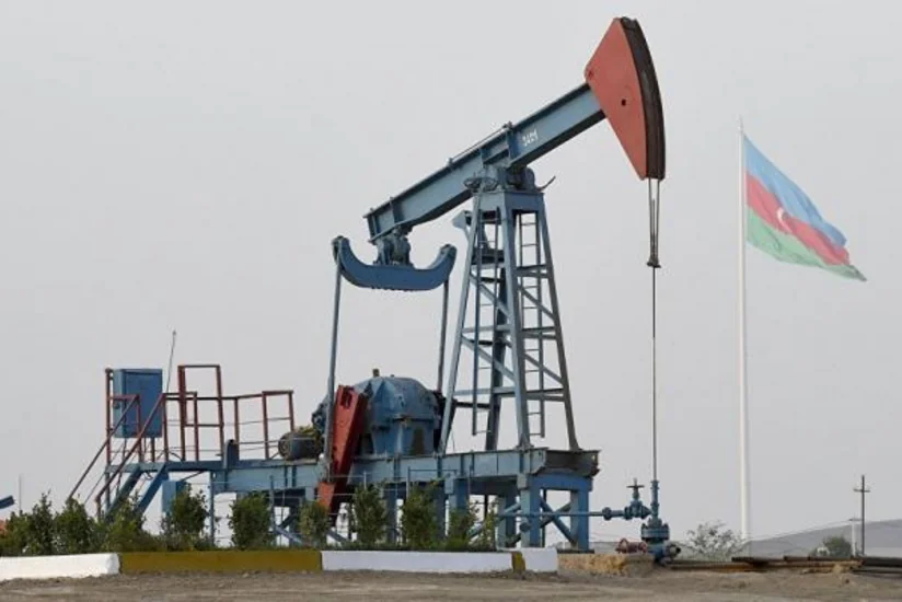 Azerbaijani oil price drops