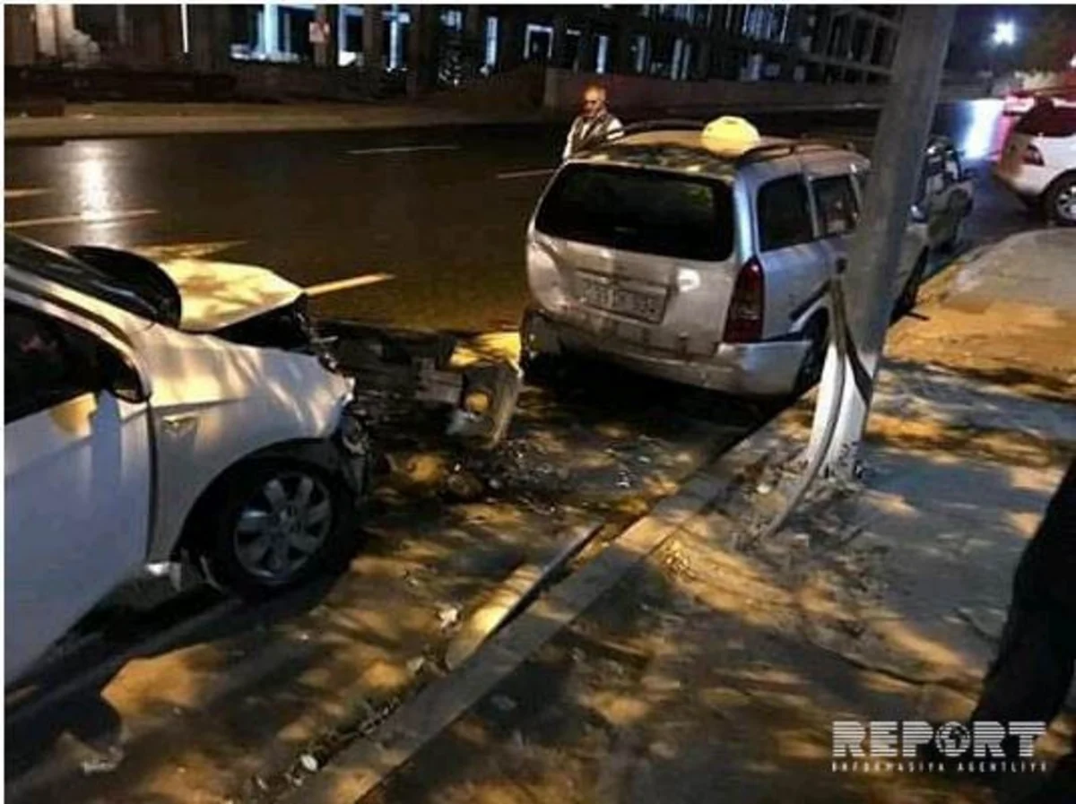 Bakıda iki avtomobil toqquşub - FOTO