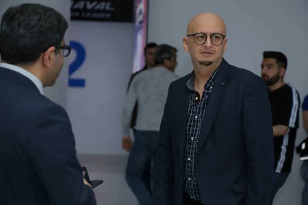 “CinemaPlus”da “Qanunun zərif əli” komediyası nümayiş etdirilib