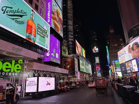 “Times Square” meydanında Azərbaycanın ərazi bütövlüyünün əks olunduğu xəritə nümayiş olunub