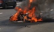 В Хырдалане произошел пожар в результате столкновения мотоцикла и автомобиля