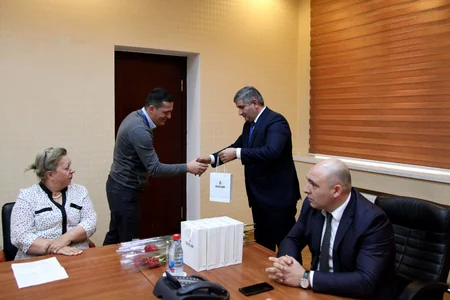 “Azəriqaz”ın 12 əməkdaşı Yeni Azərbaycan Partiyasına qəbul olunub