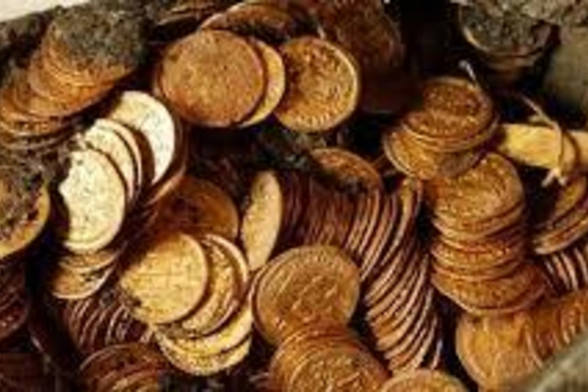 В Великобритании обнаружили крупный клад с дорогими монетами