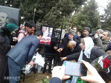 ​Ильхама Гулиева похоронена рядом с матерью