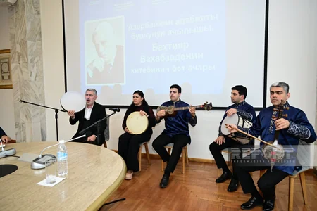 Bişkekdə Bəxtiyar Vahabzadənin Seçilmiş əsərlərinin qırğızca nəşrinin təqdimatı olub