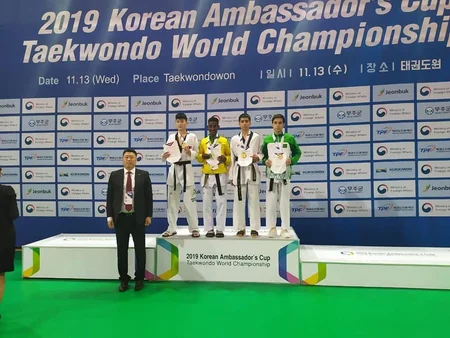 Azərbaycan taekvondoçuları Koreya Səfiri Kubokunda 3 medal qazanıblar
