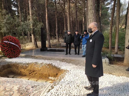 Xalq artisti Əlibaba Məmmədov dəfn olunub