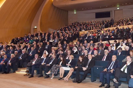 Prezident İlham Əliyev Bakıda VI Beynəlxalq Humanitar Forumun rəsmi açılış mərasimində iştirak edib - VİDEO - YENİLƏNİB