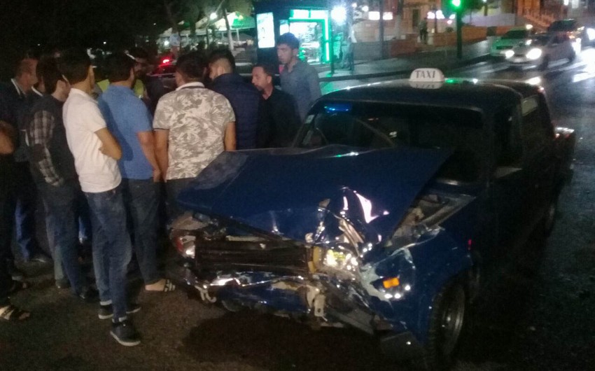Bakıda avtoxuliqanlıq edən taksi sürücüsü qəza törədib - FOTO