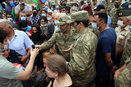 Zakir Həsənov şəhid generalla vida mərasimində iştirak edib
