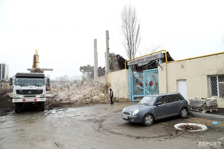 Начался снос мраморного завода - ФОТОРЕПОРТАЖ