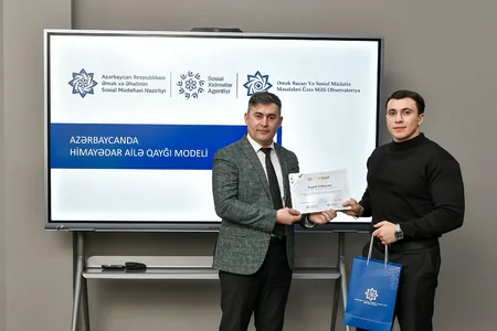 “Övladlığa götürmə sahəsində göstərilən xidmətlər”lə bağlı media nümayəndələrinə təlim keçirilib