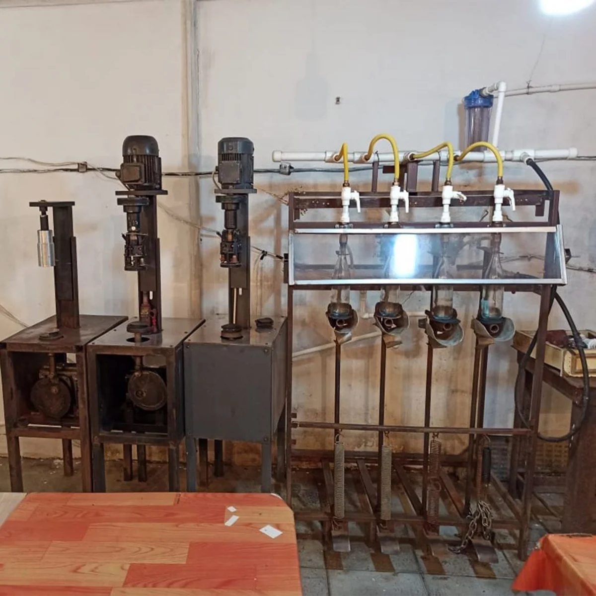 Bərdədə saxta içkilər hazırlayan sexin fəaliyyəti dayandırılıb