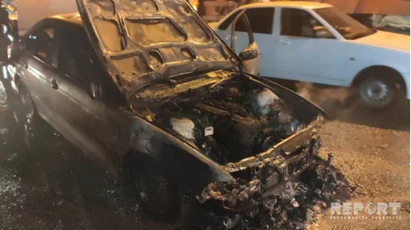 Bakıda minik avtomobili yanıb - FOTO - VİDEO - YENİLƏNİB