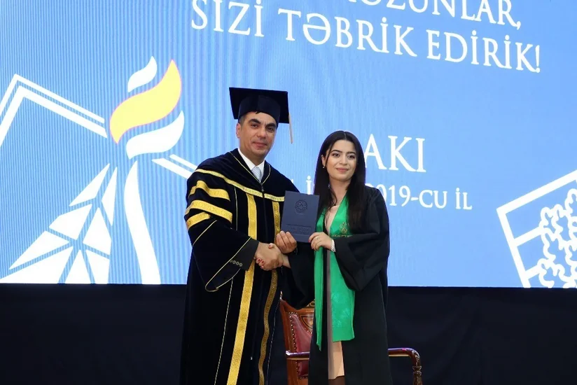 Bakı Ali Neft Məktəbində “Məzun günü” keçirilib - FOTO