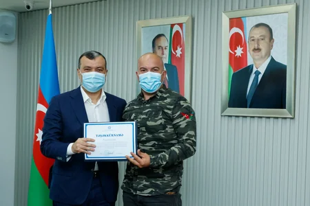 Nazir Reportun əməkdaşını təltif edib