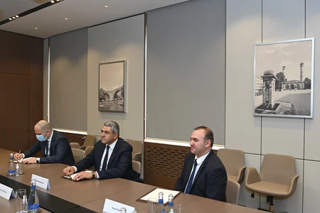 Ceyhun Bayramov Ümumdünya Turizm Təşkilatının Baş katibi ilə görüşüb