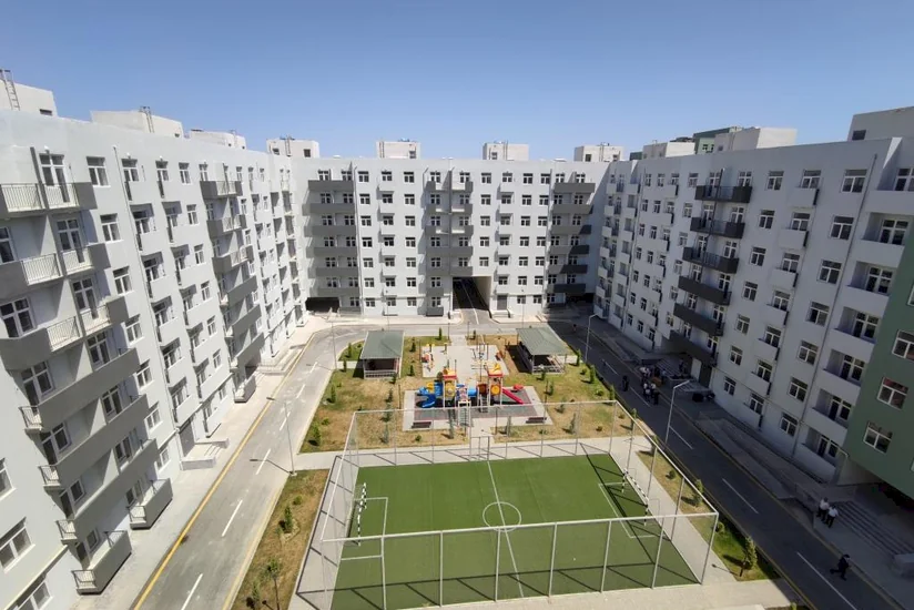 Qarabağ müharibəsi şəhidlərinin ailələri və qazilərinə verilən evlərin sayı açıqlanıb