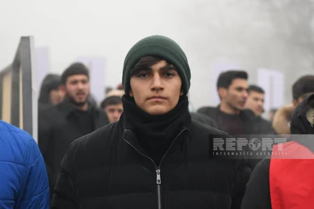 Акция протеста на дороге Ханкенди-Лачын продолжается