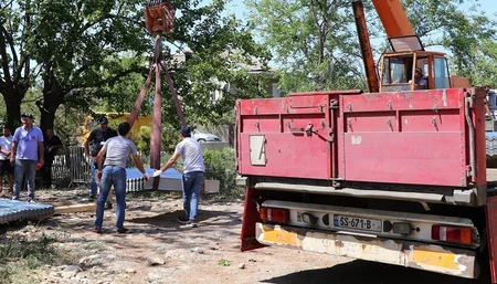 Gürcüstan hökuməti doludan ziyan görən azərbaycanlılara yardım edib