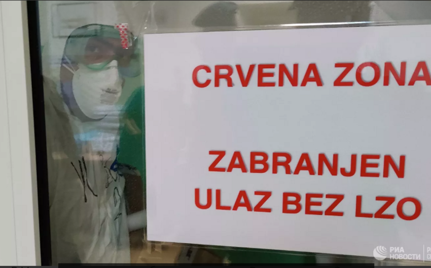 Serbiya komendant saatına keçir, xəstəxanalarda yer yoxdur