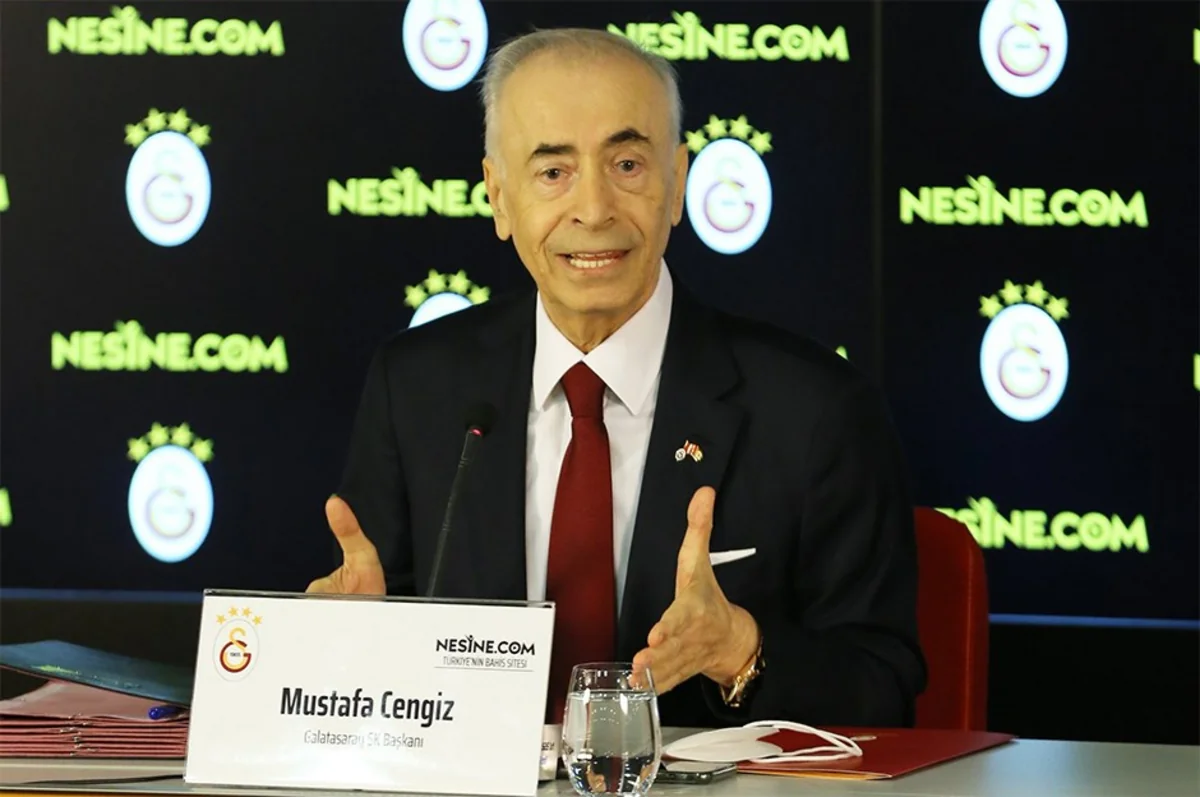 Qalatasarayın sabiq prezidenti  reanimasiyaya yerləşdirilib