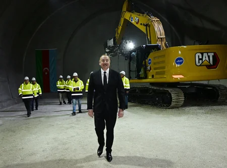 Prezident Əhmədbəyli-Füzuli-Şuşa avtomobil yolunda birinci tunelin açılışında iştirak edib - YENİLƏNİB