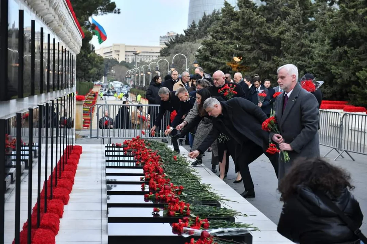 Hungarian envoy to Azerbaijan pays tribute to January 20 tragedy victims
