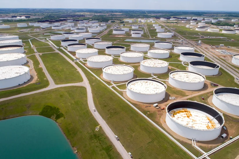 В США заявили о росте запасов нефти на 1,6 млн баррелей за неделю