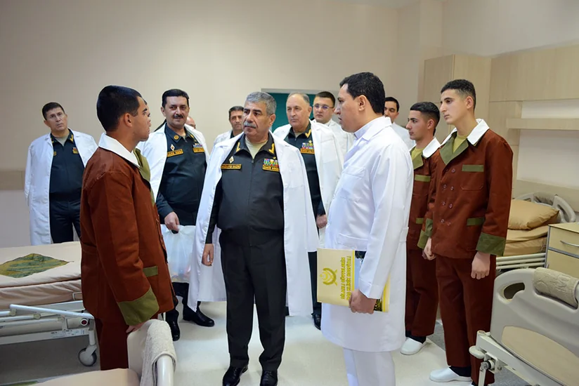 Zakir Həsənov hospitalı ziyarət edib, müalicə prosesi ilə maraqlanıb