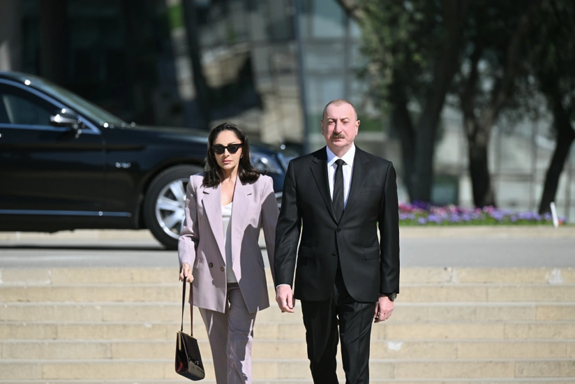Prezident və birinci xanım faşizm üzərində Qələbə uğrunda mübarizədə həlak olan azərbaycanlıların xatirəsini anıblar - YENİLƏNİB