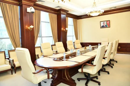 Milli Məclisin zallarına adlar verildi