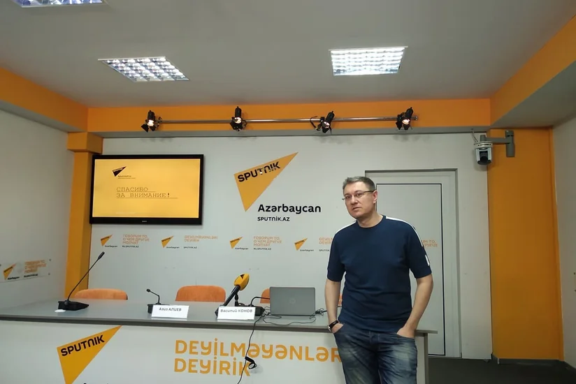 Rusiyalı idman şərhçisi azərbaycanlı jurnalistlər üçün master-klass keçib